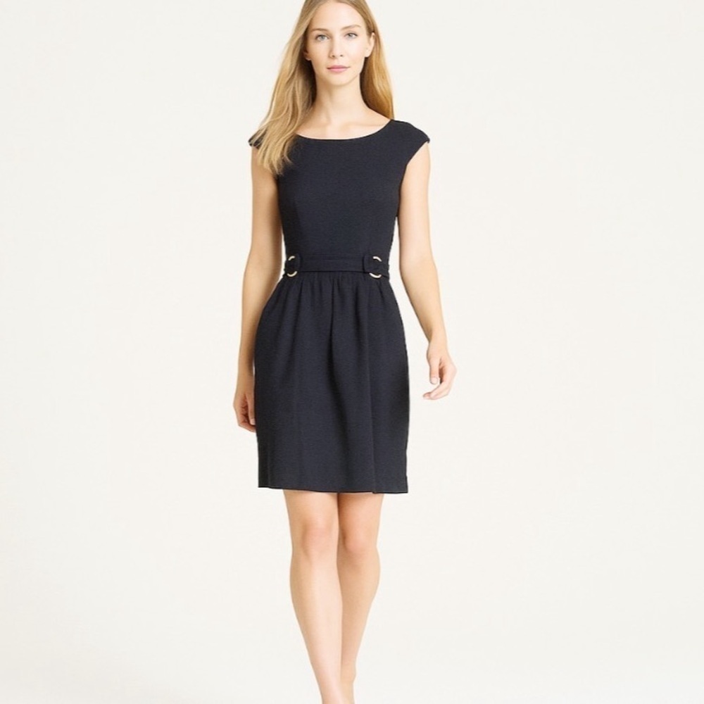 David Meister Black Textured Sleeveless Sheath Dress size 6 Gold Loop Detail